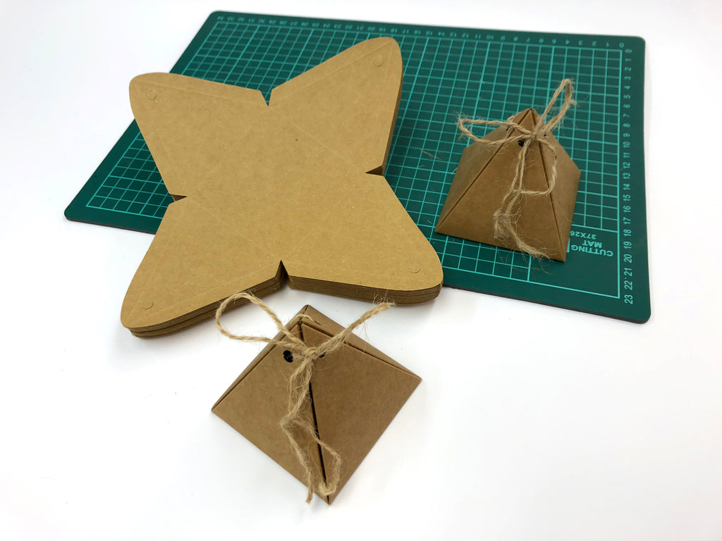 10 boxes-3.5''x3.25''x3'' Pyramid Favor Boxes - OakPo Paper Co.